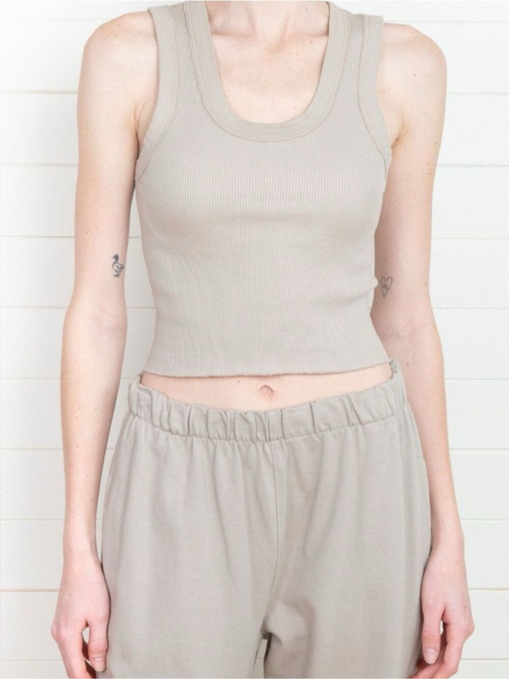 Brandy Melville Connor cotton Ribbed Cropped tank top strechy Tan dark beige S M